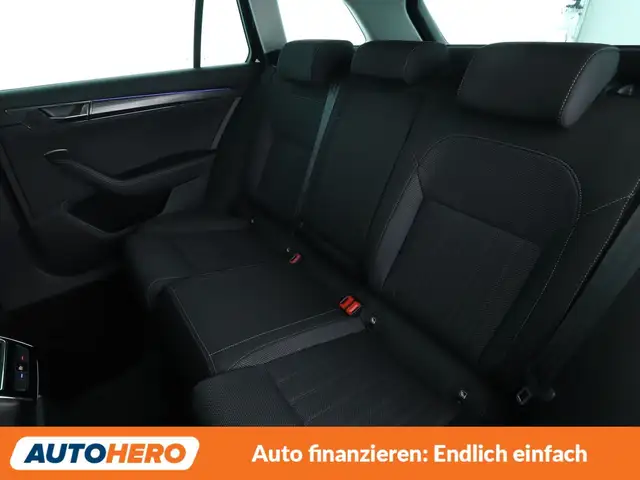 Skoda Superb view 14