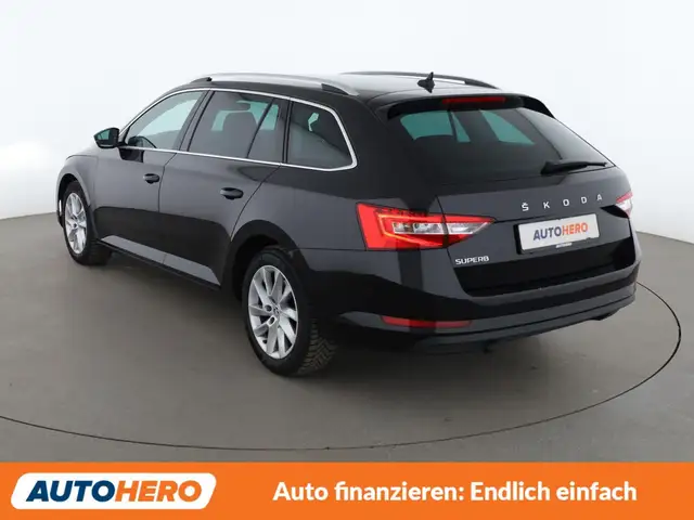 Skoda Superb view 4