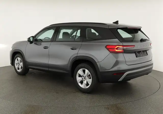 Skoda Kodiaq view 3
