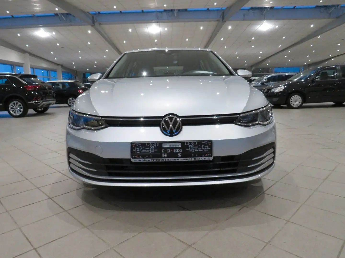 Volkswagen Golf VIII Lim.*Spurhalte*ACC*Front-Assi*Lenkradh Silber - 2