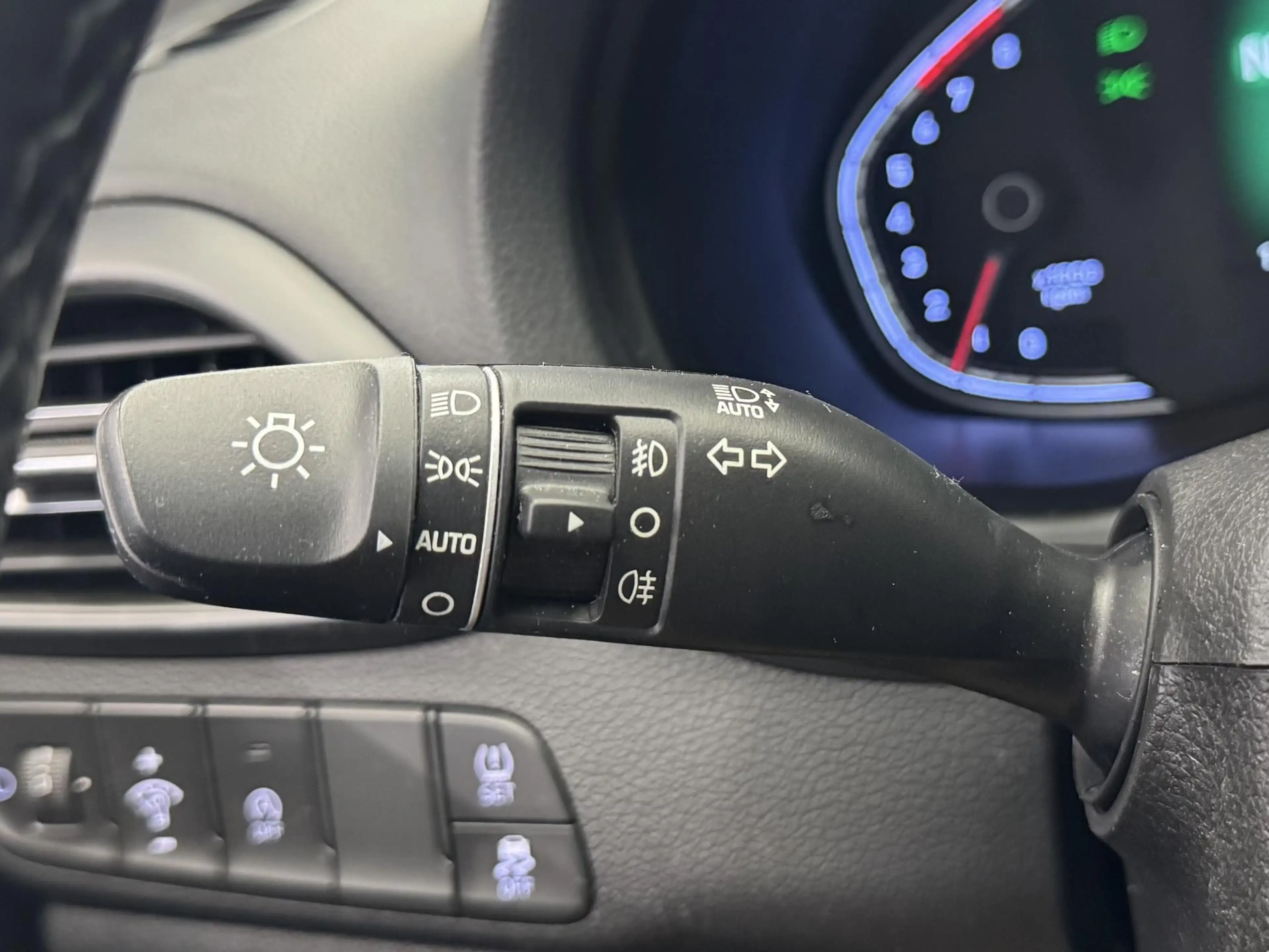 Hyundai i30 Wagon 1.0 T-GDi MHEV Comfort Smart | Navi | Clima — photo 12
