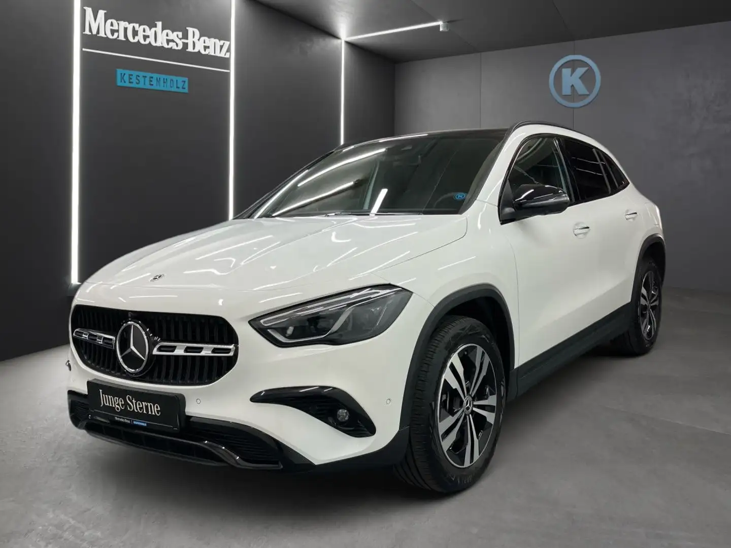 Mercedes-Benz GLA 250 e Pano Multibeam Burmester AHK Night PTS Weiß - 2