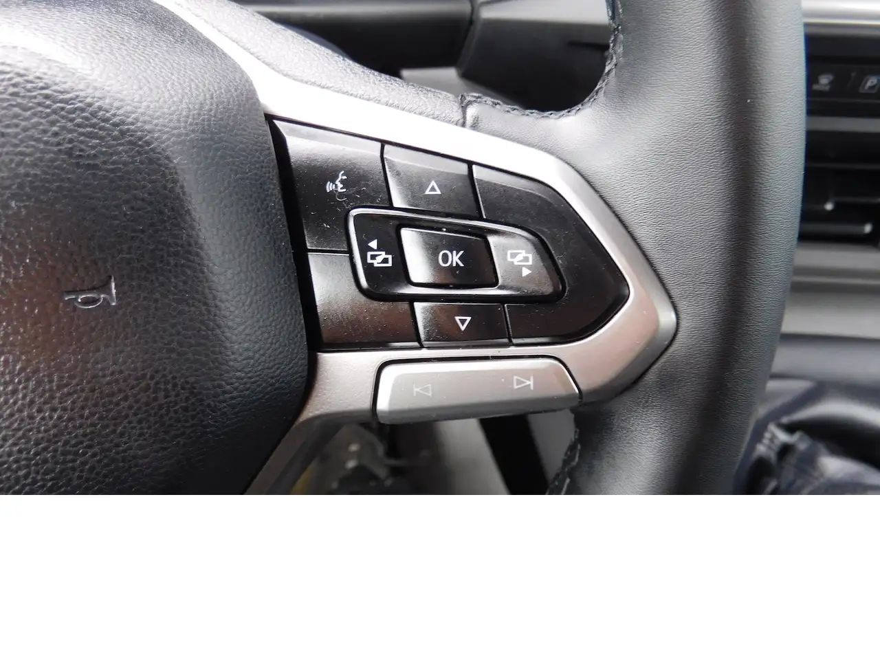 Volkswagen T7 Caravelle 2.0 Comfort TDI 9 Sitze Navi Klima, миниатюра 20