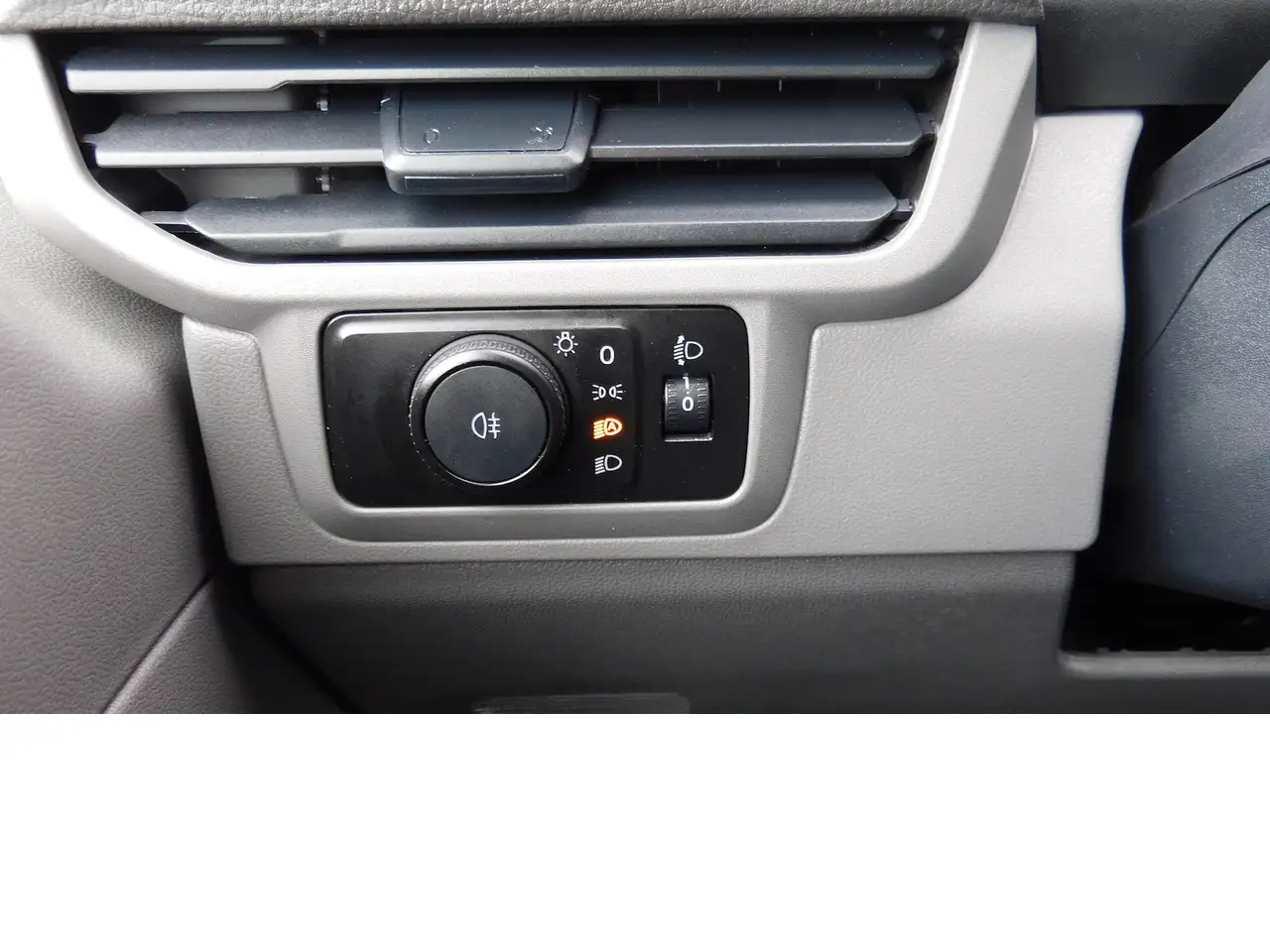 Volkswagen T7 Caravelle 2.0 Comfort TDI 9 Sitze Navi Klima, миниатюра 23