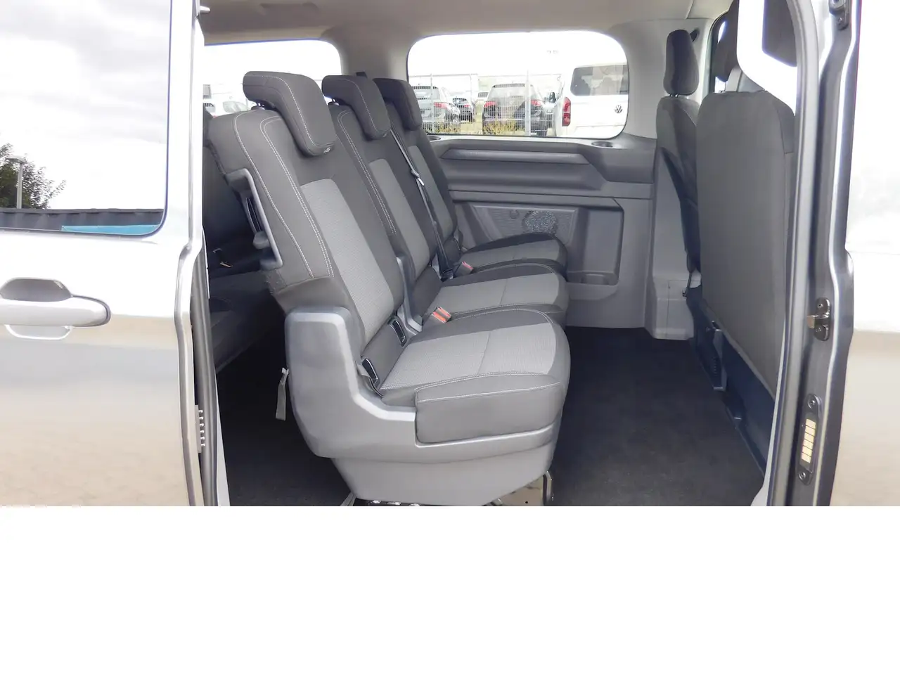 Volkswagen T7 Caravelle 2.0 Comfort TDI 9 Sitze Navi Klima, миниатюра 8