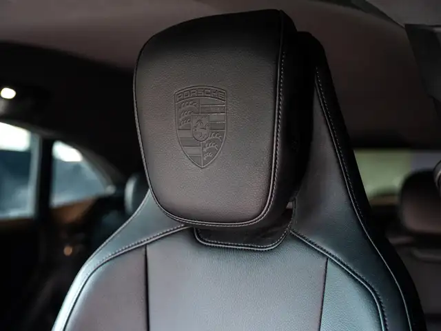 Porsche Taycan view 24