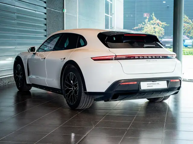 Porsche Taycan view 3