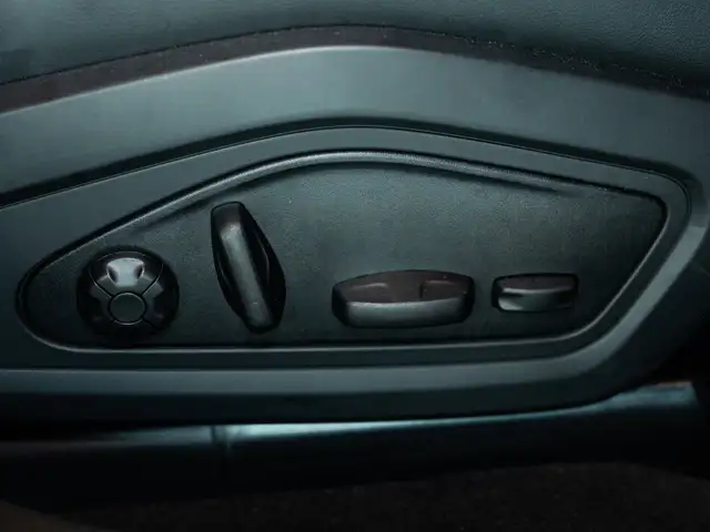 Porsche Taycan view 29