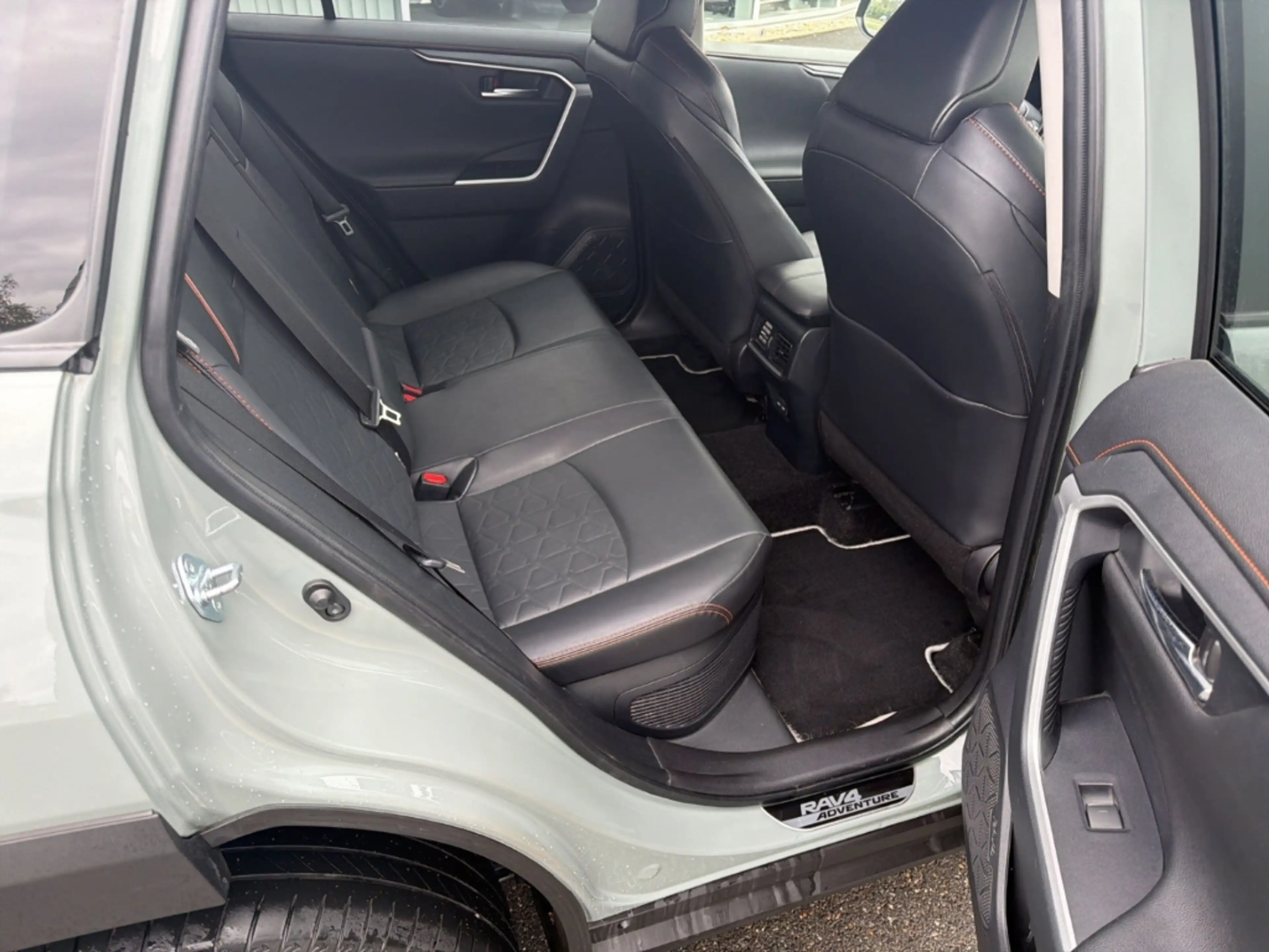 Toyota RAV4 Hybrid 4x4 Adventure Navi Soundsystem JBL 360 Kame — photo 7