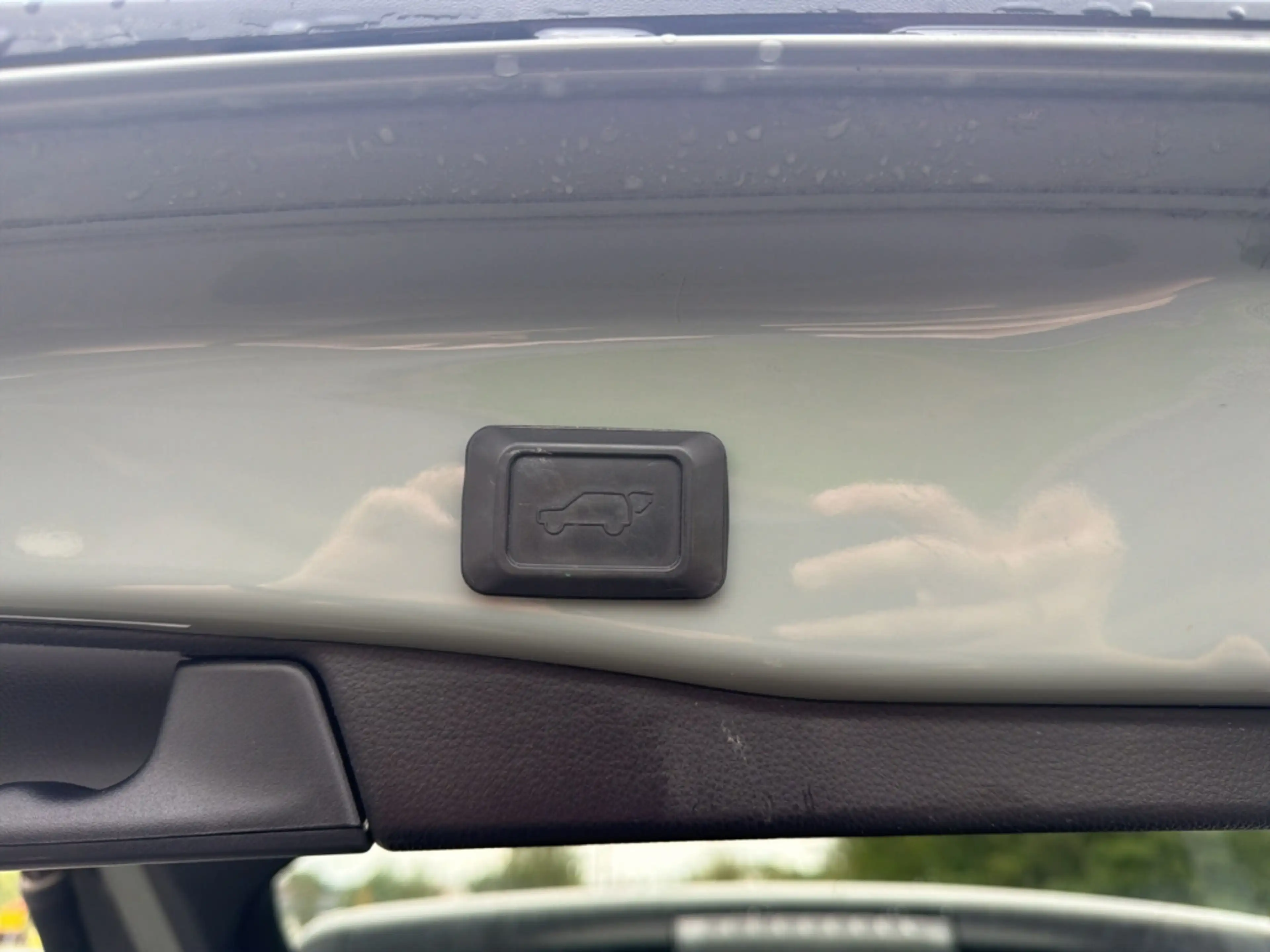 Toyota RAV4 Hybrid 4x4 Adventure Navi Soundsystem JBL 360 Kame — photo 12