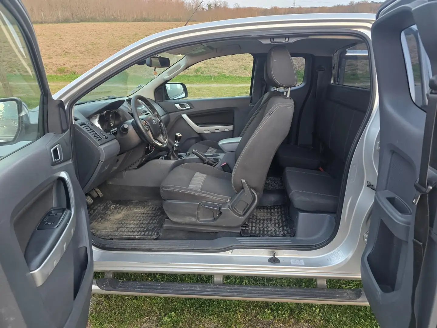 Ford Ranger SUPER CABINE 2.2 TDCi 150 4X4 XLT - 2