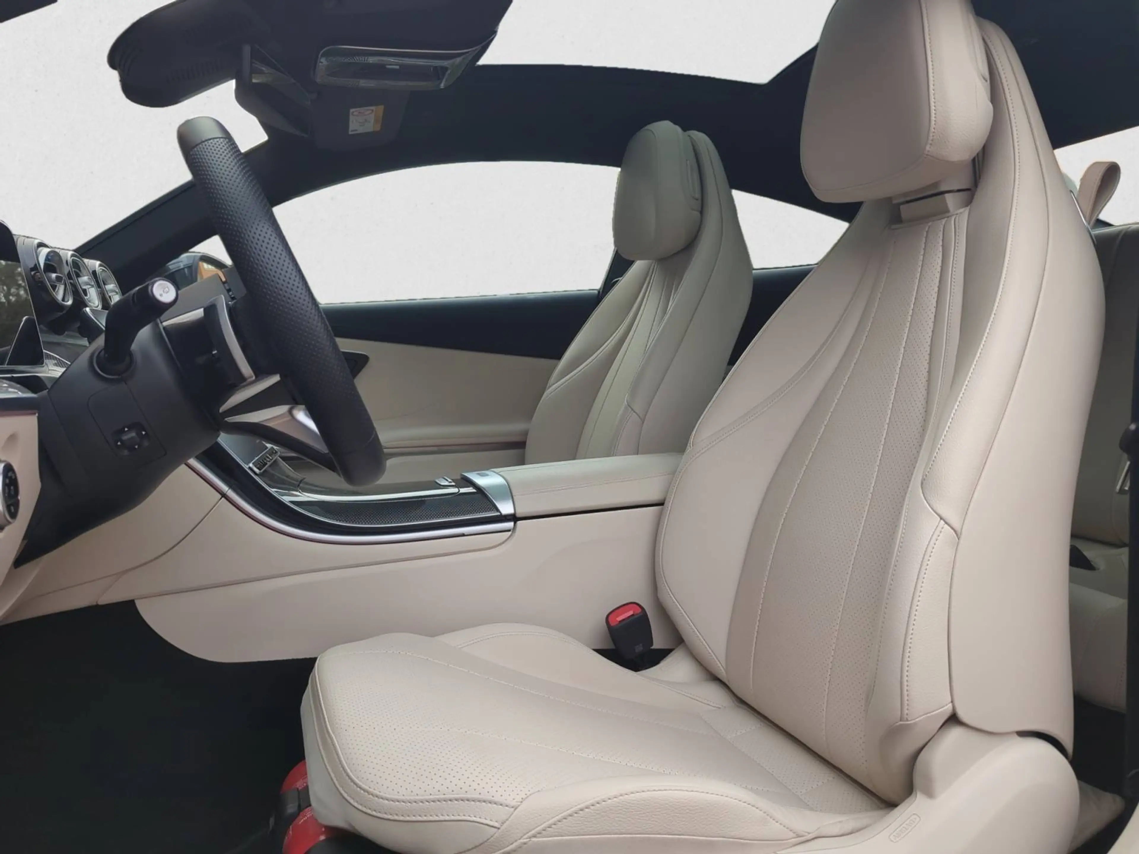 Mercedes-Benz CLE 300 Coupé 300 e PHEV AMG Line Garantie 12 à 36 Mois — photo 10