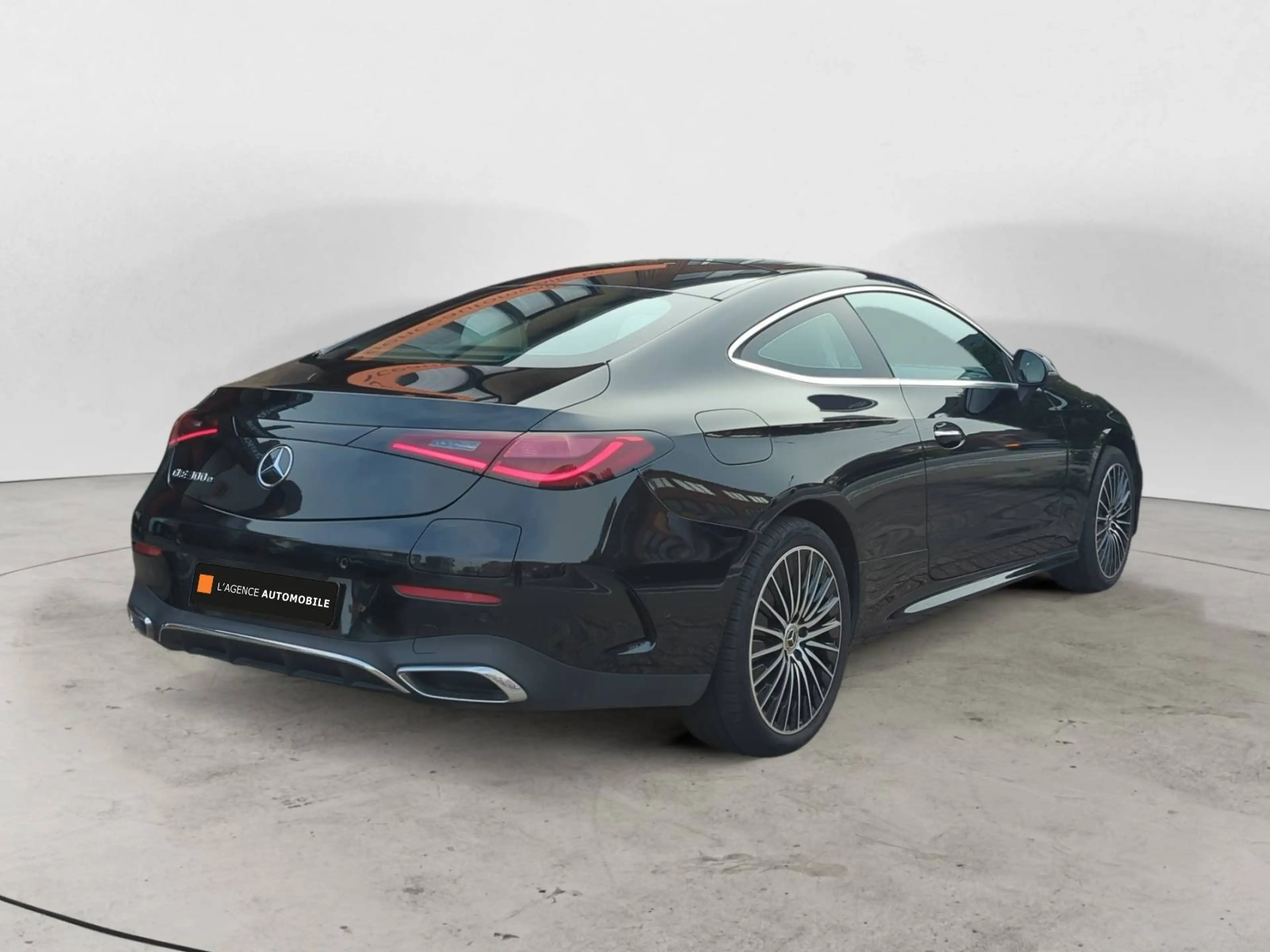 Mercedes-Benz CLE 300 Coupé 300 e PHEV AMG Line Garantie 12 à 36 Mois — photo 6