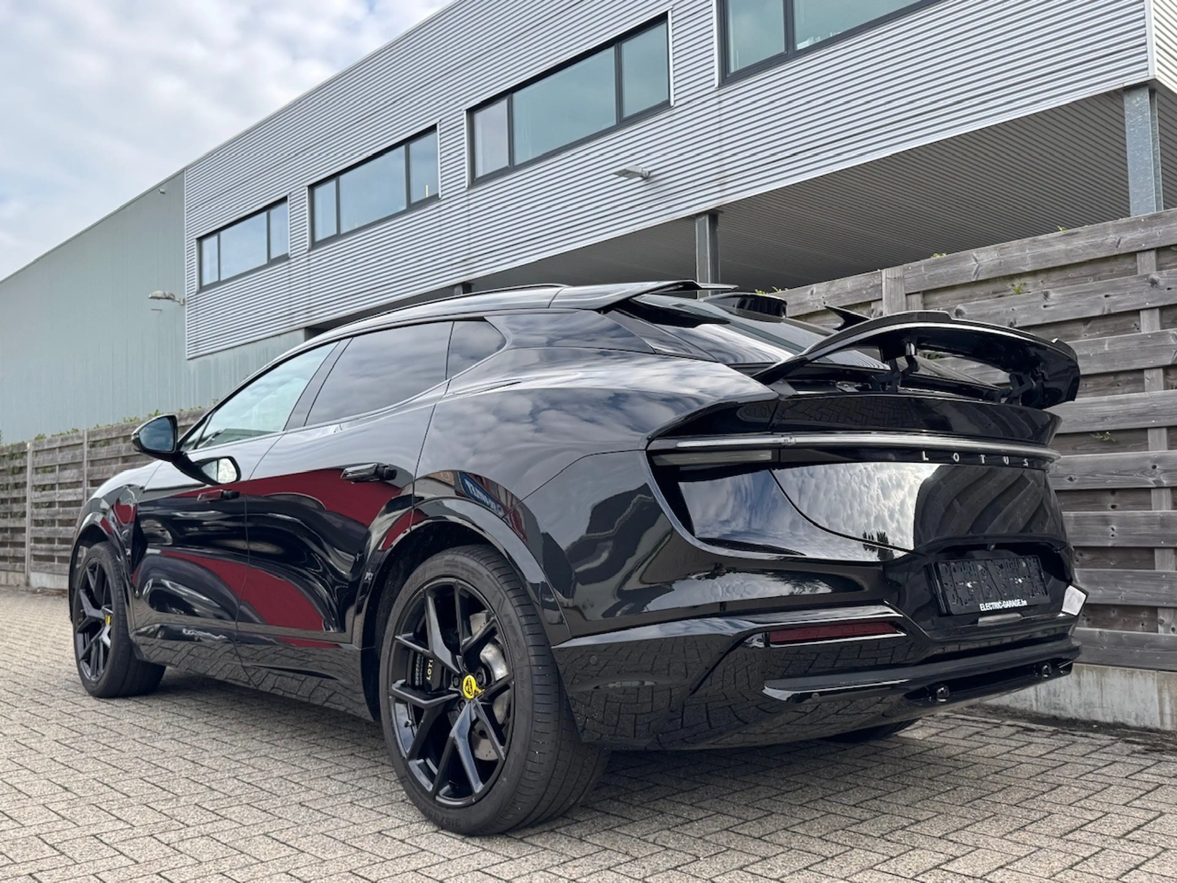 Lotus Eletre Eletre 109 kWh 450 SE *Garantie 2029* — photo 4