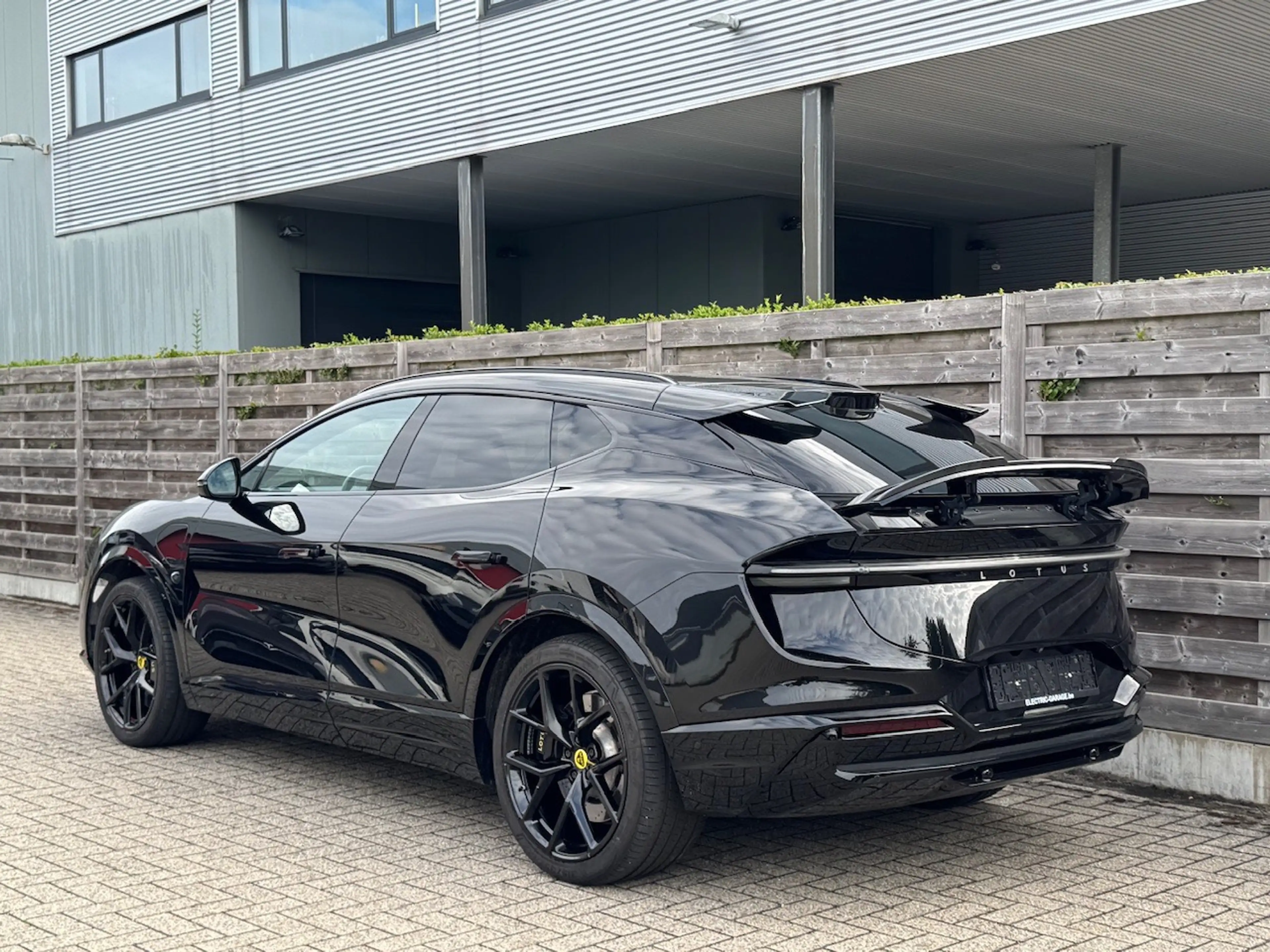 Lotus Eletre Eletre 109 kWh 450 SE *Garantie 2029* — photo 2