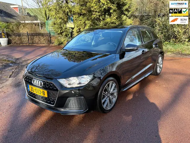 Audi A1 Sportback 25 TFSI epic / Navi / Airco / CarPlay /