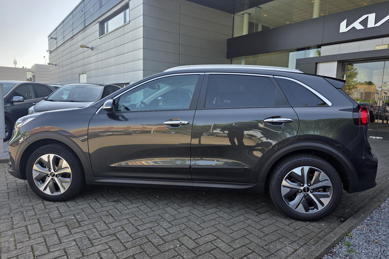 Kia e-Niro DynamicPlusLine 64 kWh | Warmtepomp | Stoel- en St — photo 2
