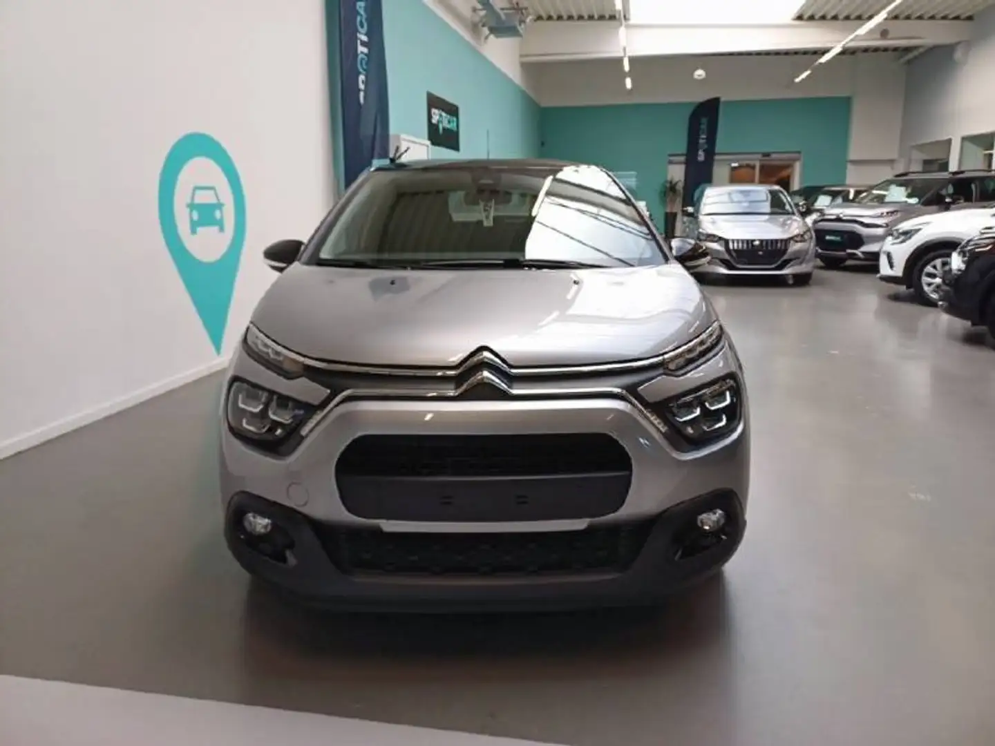 Citroen C3 3 1.2 PureTech 83 S&S MAN Shine Gris - 2