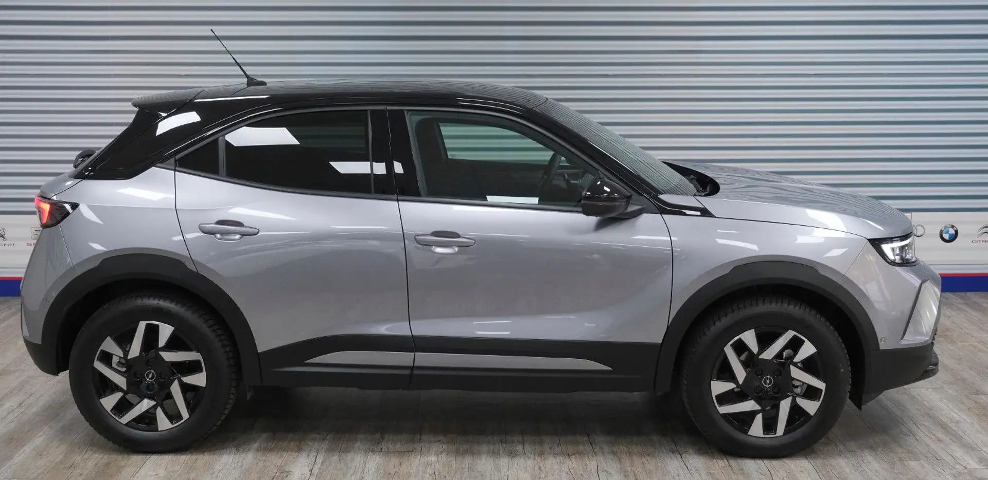 Opel Mokka 1.2 GS *MULTIM./LED/SHZ/PARK&GO/AHK* Grau - 2