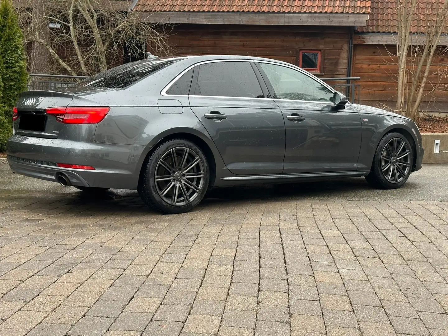 Audi A4 Sport 2.0 TFSI Quattro - 2