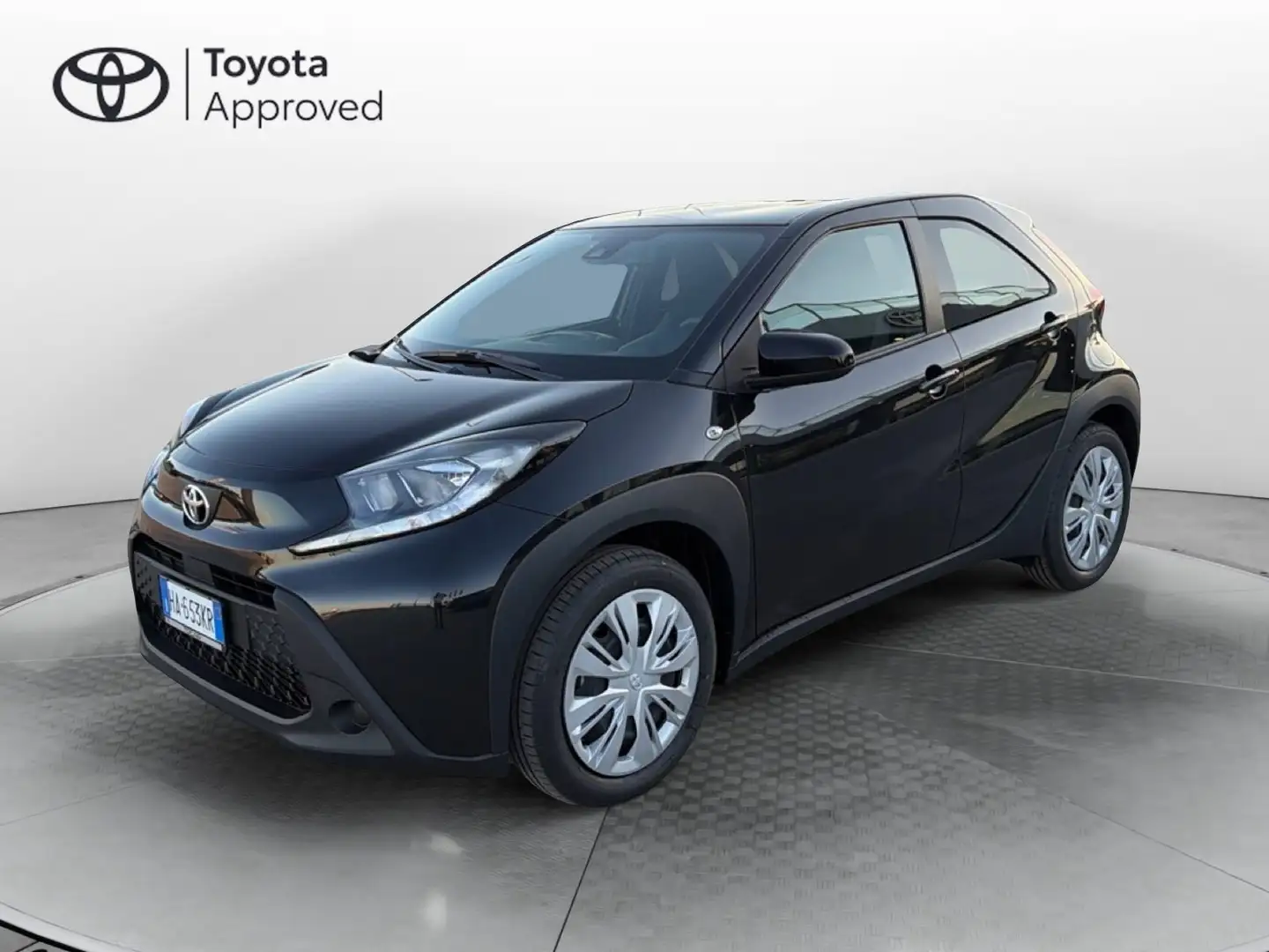 Toyota Aygo X Aygo X 1.0 VVT-i 72 CV 5 porte Active Schwarz - 1