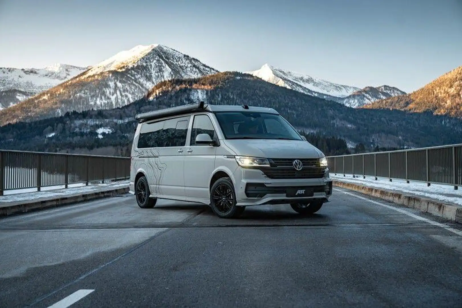 Volkswagen T6.1 California ABT T6.1 XNH Premium Camper  ( 180 PS ) Grau - 2