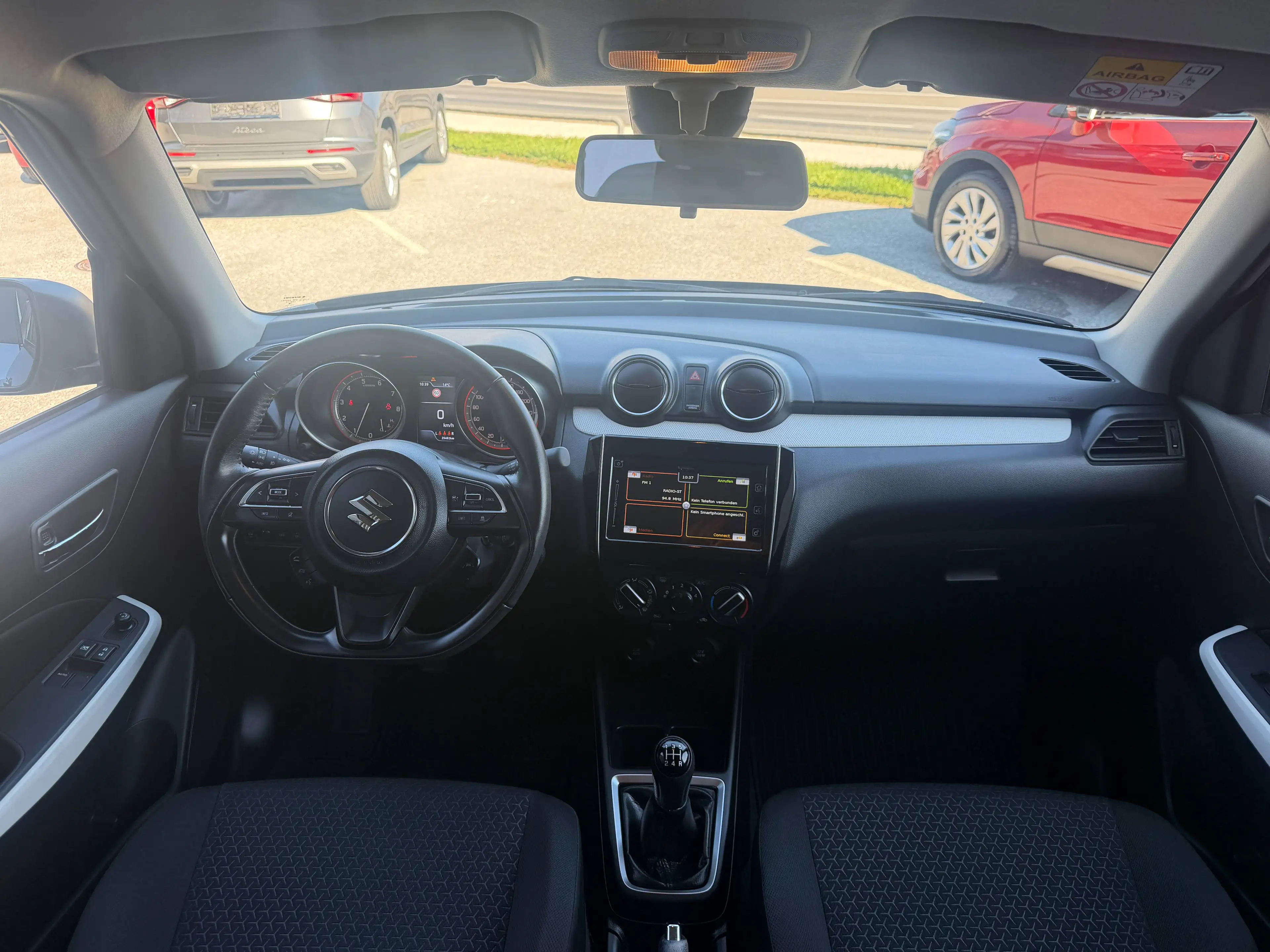 Suzuki Swift Swift 1,2 Hybrid DualJet Allgrip Shine Shine — photo 7