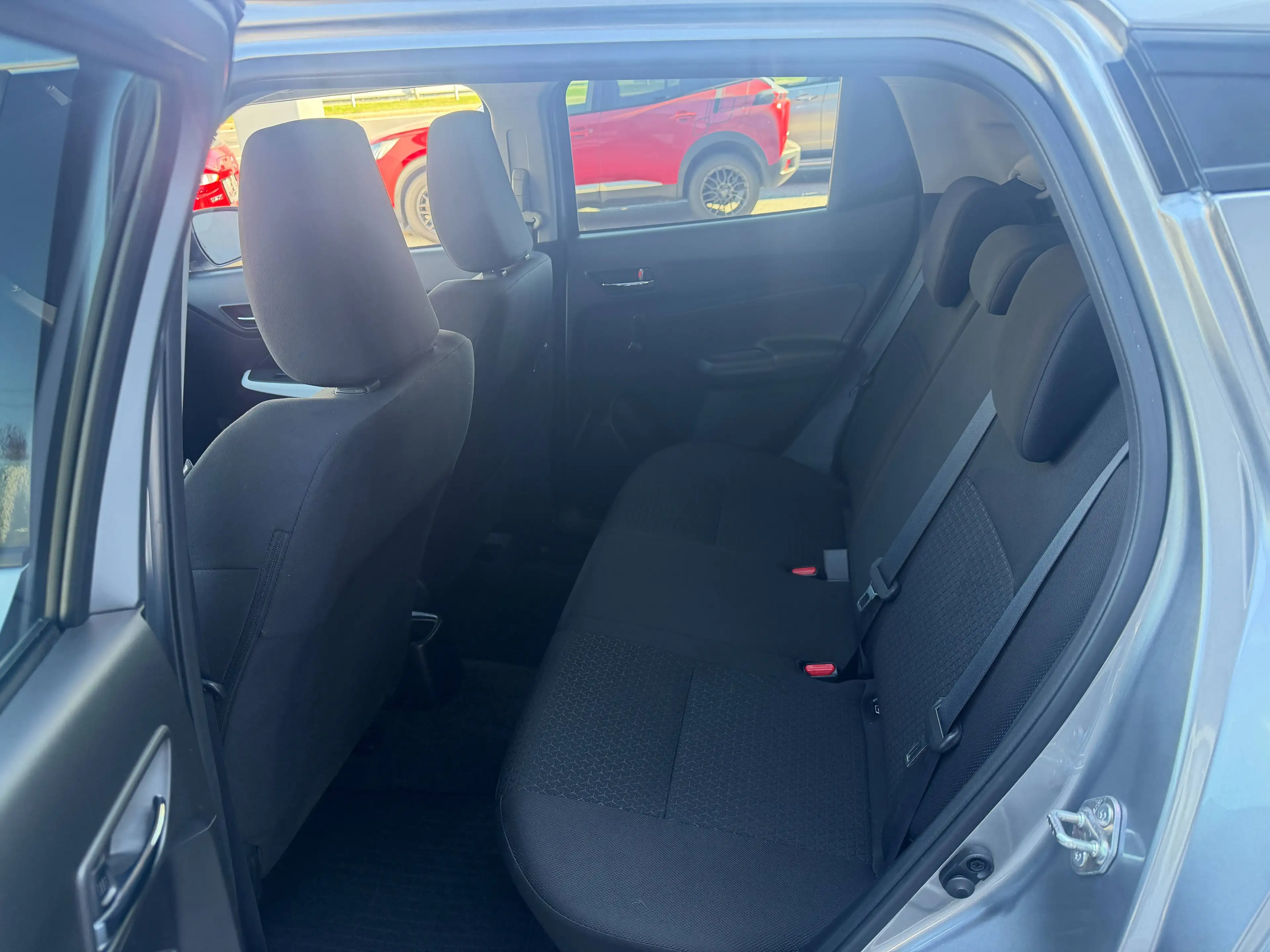 Suzuki Swift Swift 1,2 Hybrid DualJet Allgrip Shine Shine — photo 9