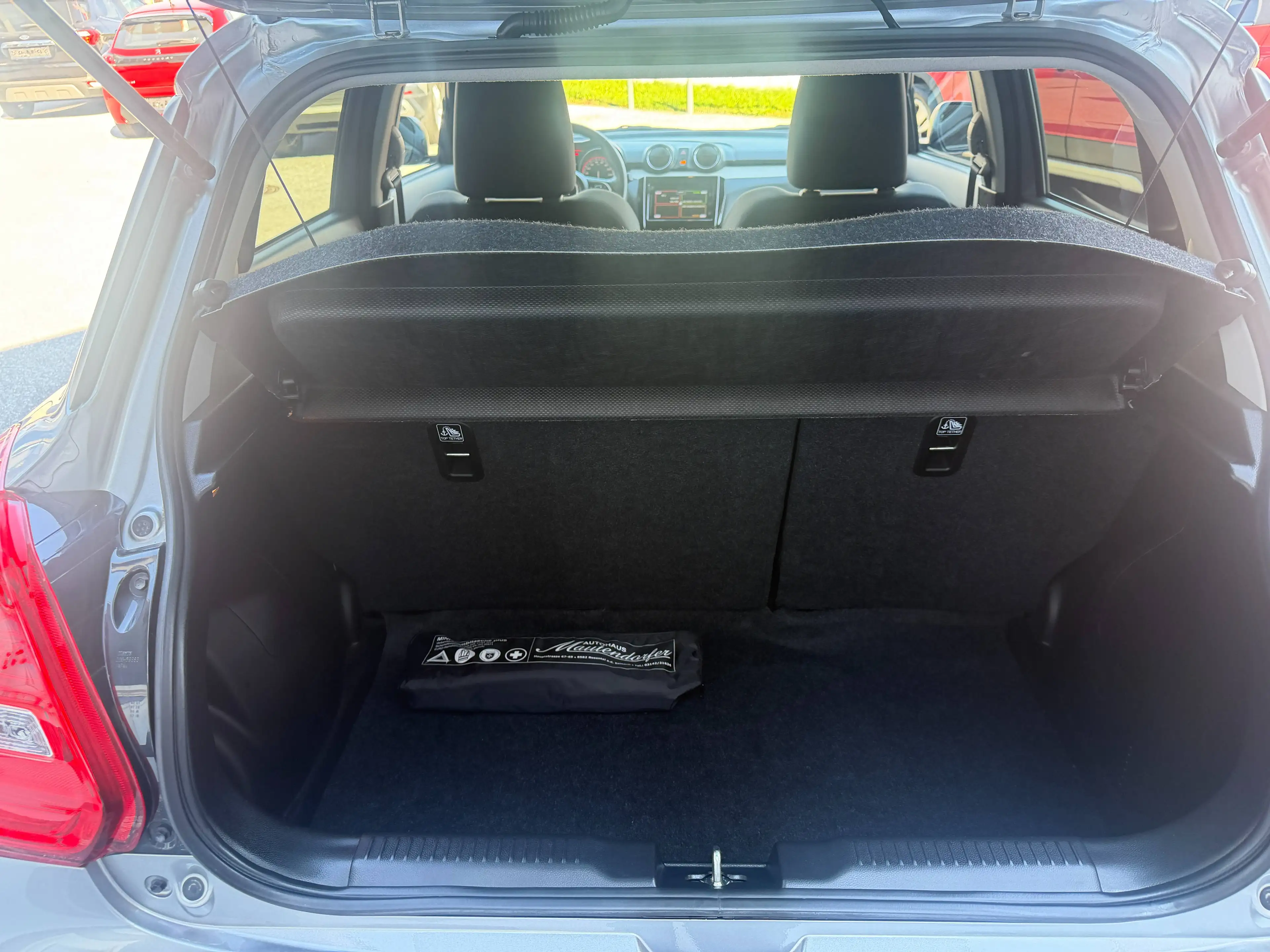 Suzuki Swift Swift 1,2 Hybrid DualJet Allgrip Shine Shine — photo 10