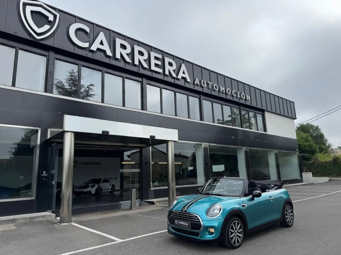 MINI One Cabrio Blau - 1