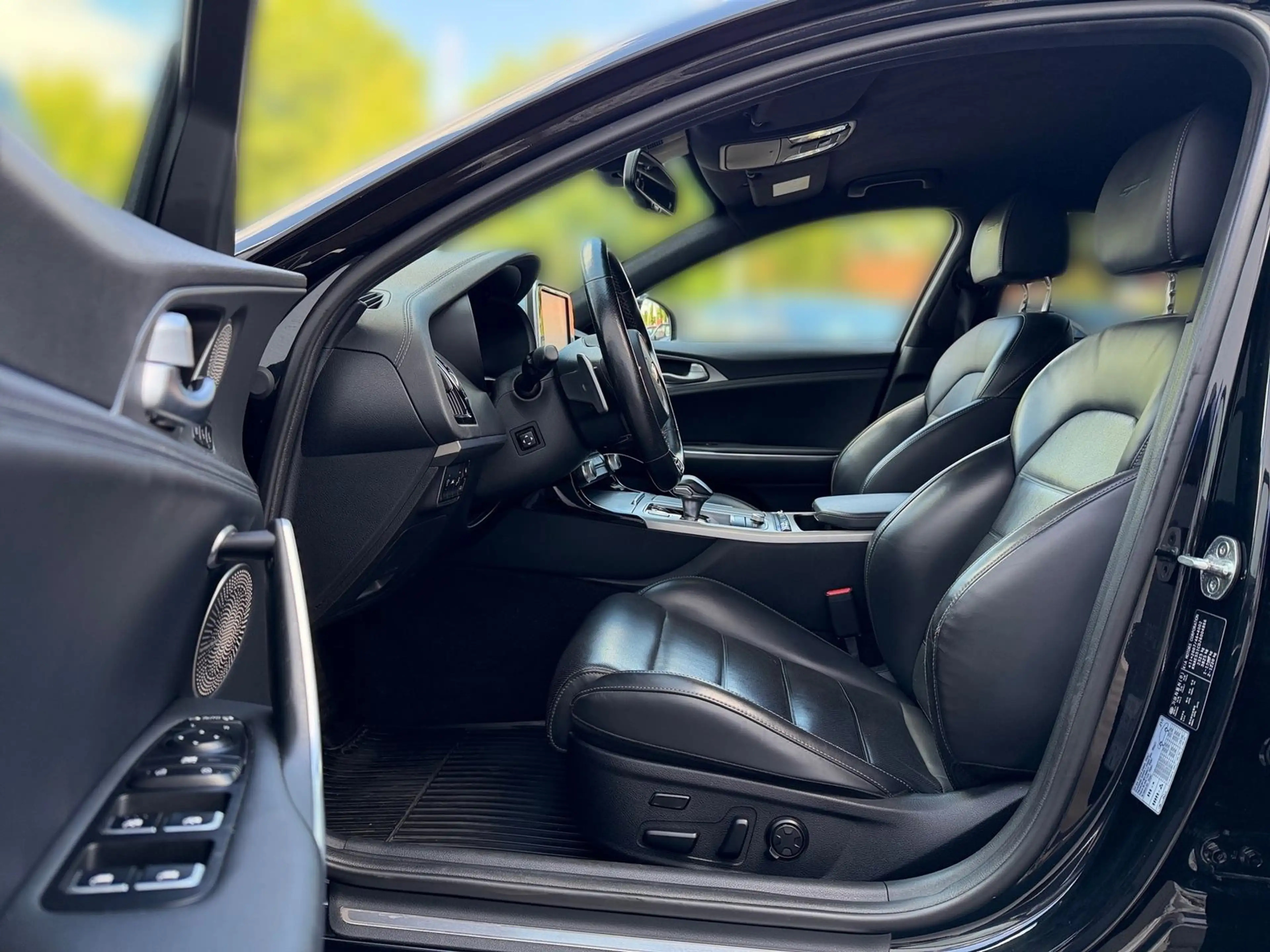 Kia Stinger 3.3 GT Allrad Automatik LED Navi Kamera — photo 10
