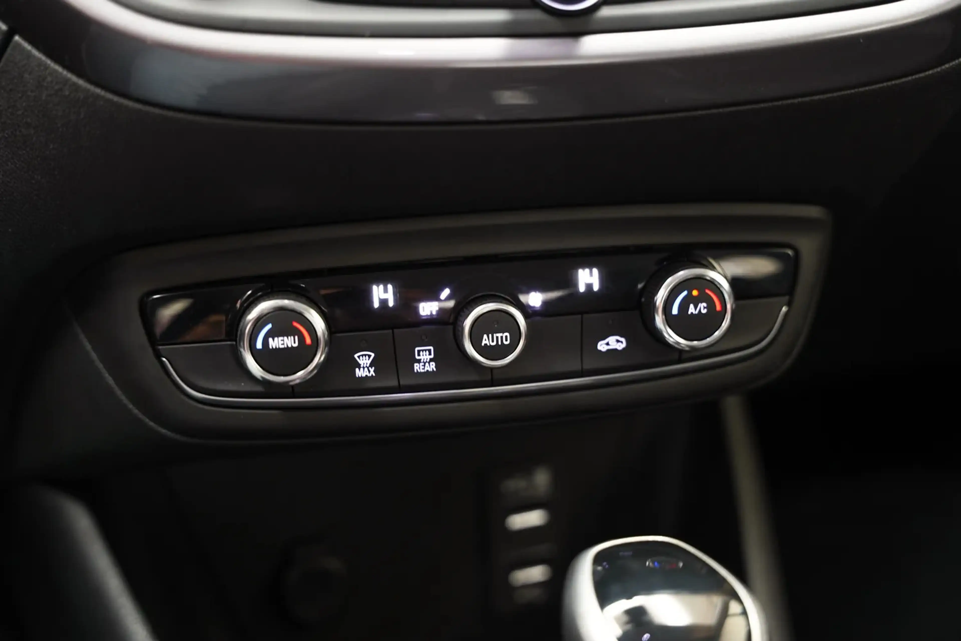 Opel Crossland X 1.2 Turbo Innovation Aut. [ Navi Apple/Android Cam — photo 11