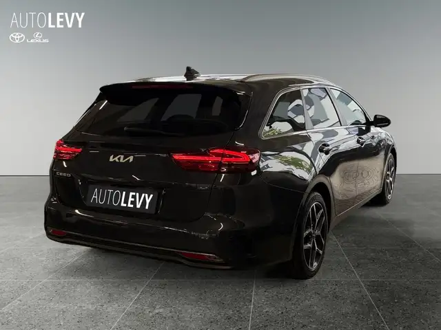 Kia Ceed view 6