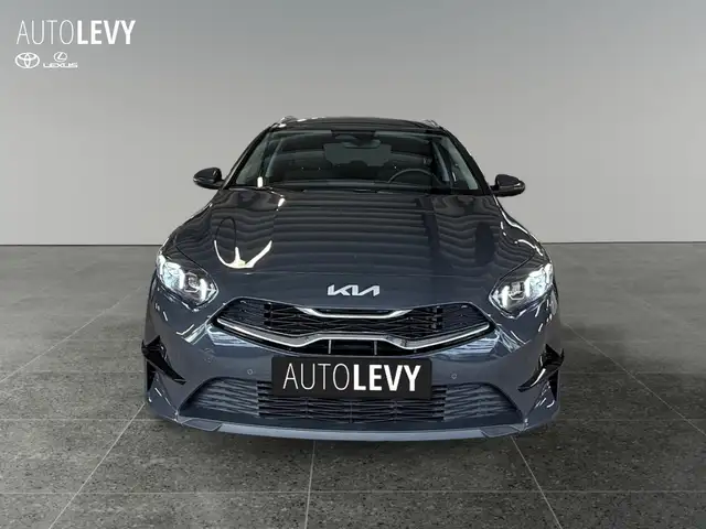 Kia Ceed view 9