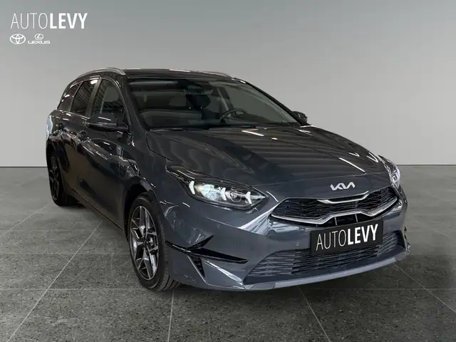Kia Ceed view 8