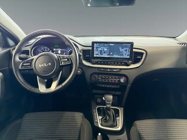 Kia Ceed view 11