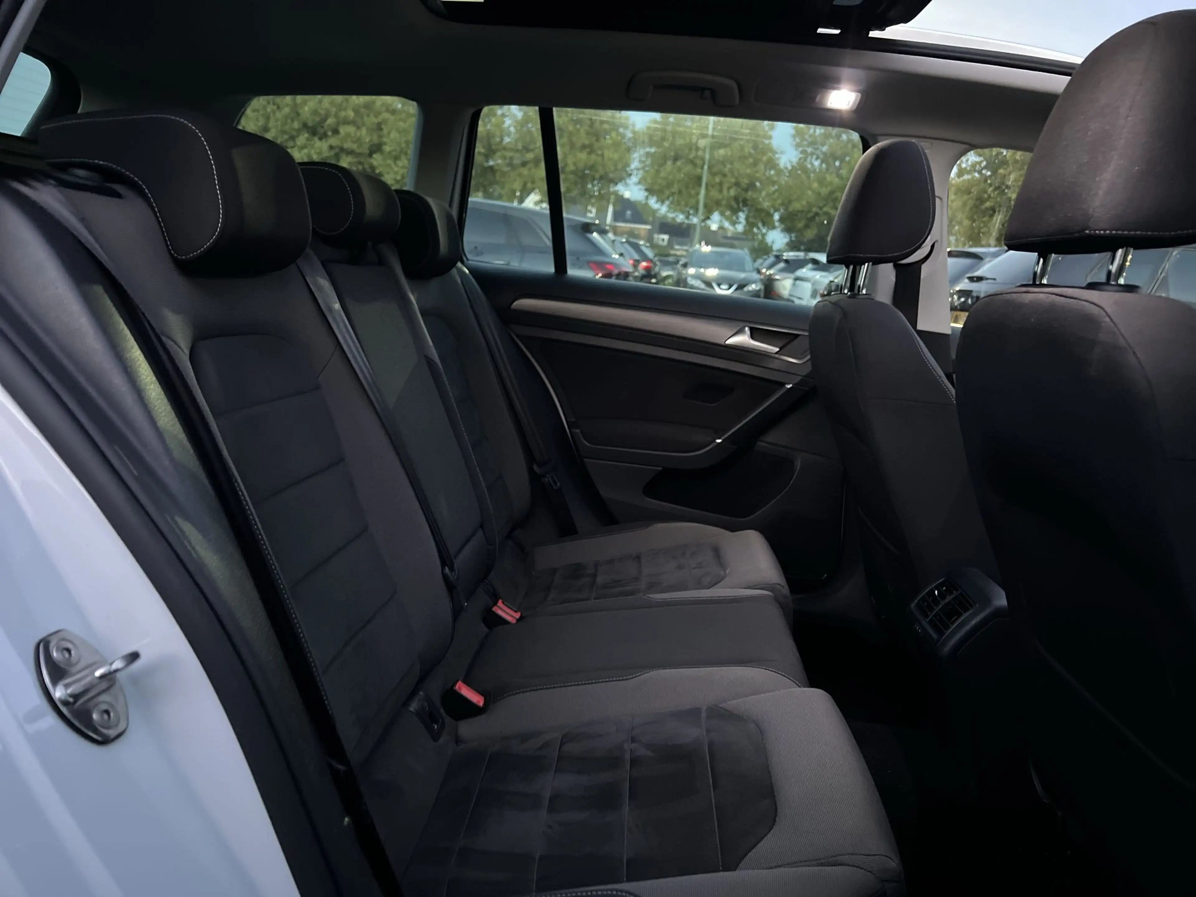 Volkswagen Golf Variant 1.5 TSI Comfortline Business |PANO|STOELVERW.|NAVI — photo 31