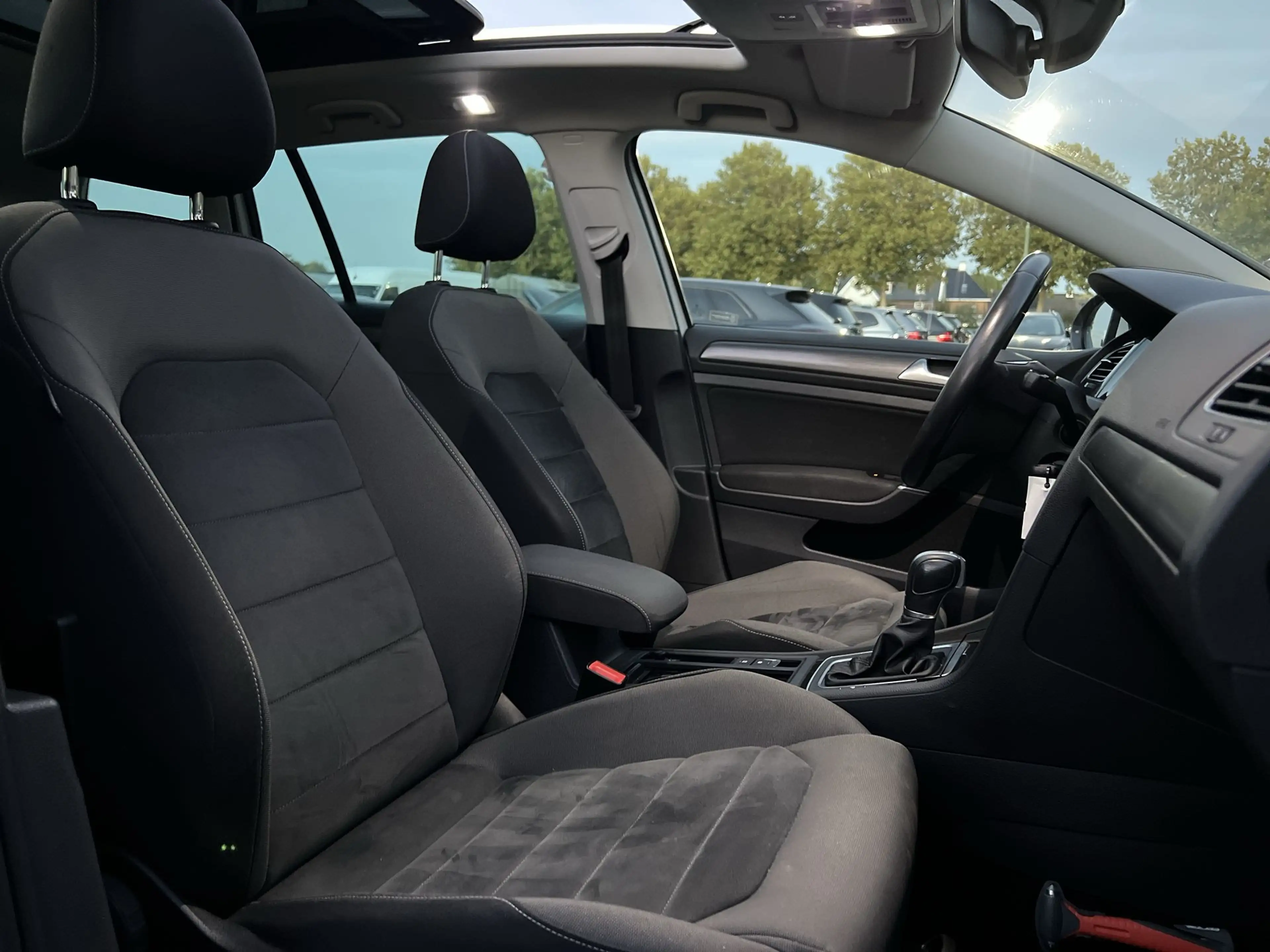 Volkswagen Golf Variant 1.5 TSI Comfortline Business |PANO|STOELVERW.|NAVI — photo 32