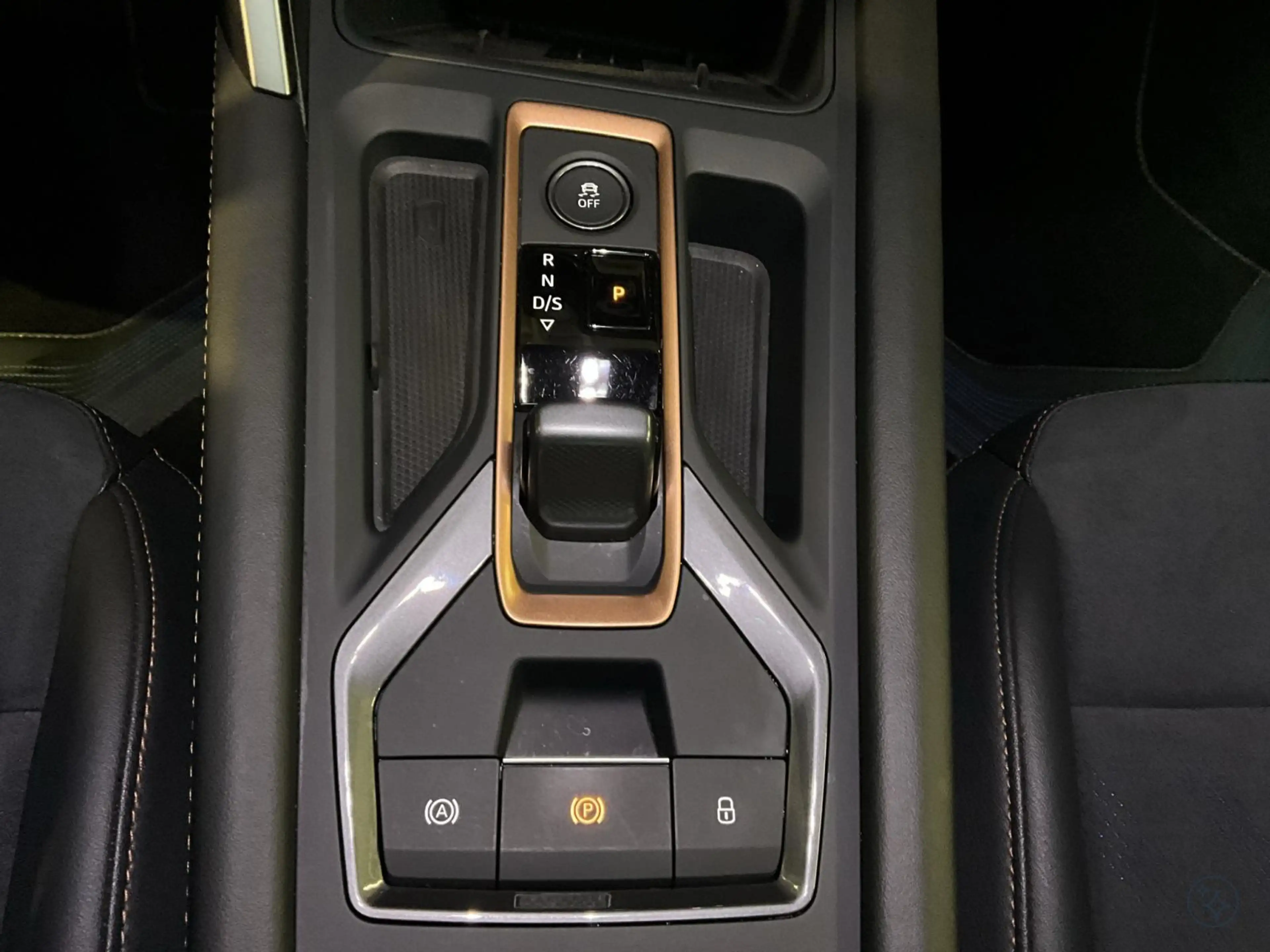 CUPRA Formentor VZ+4Drive+Dynamic-Design+Sennheiser+Pure-Performan — photo 12