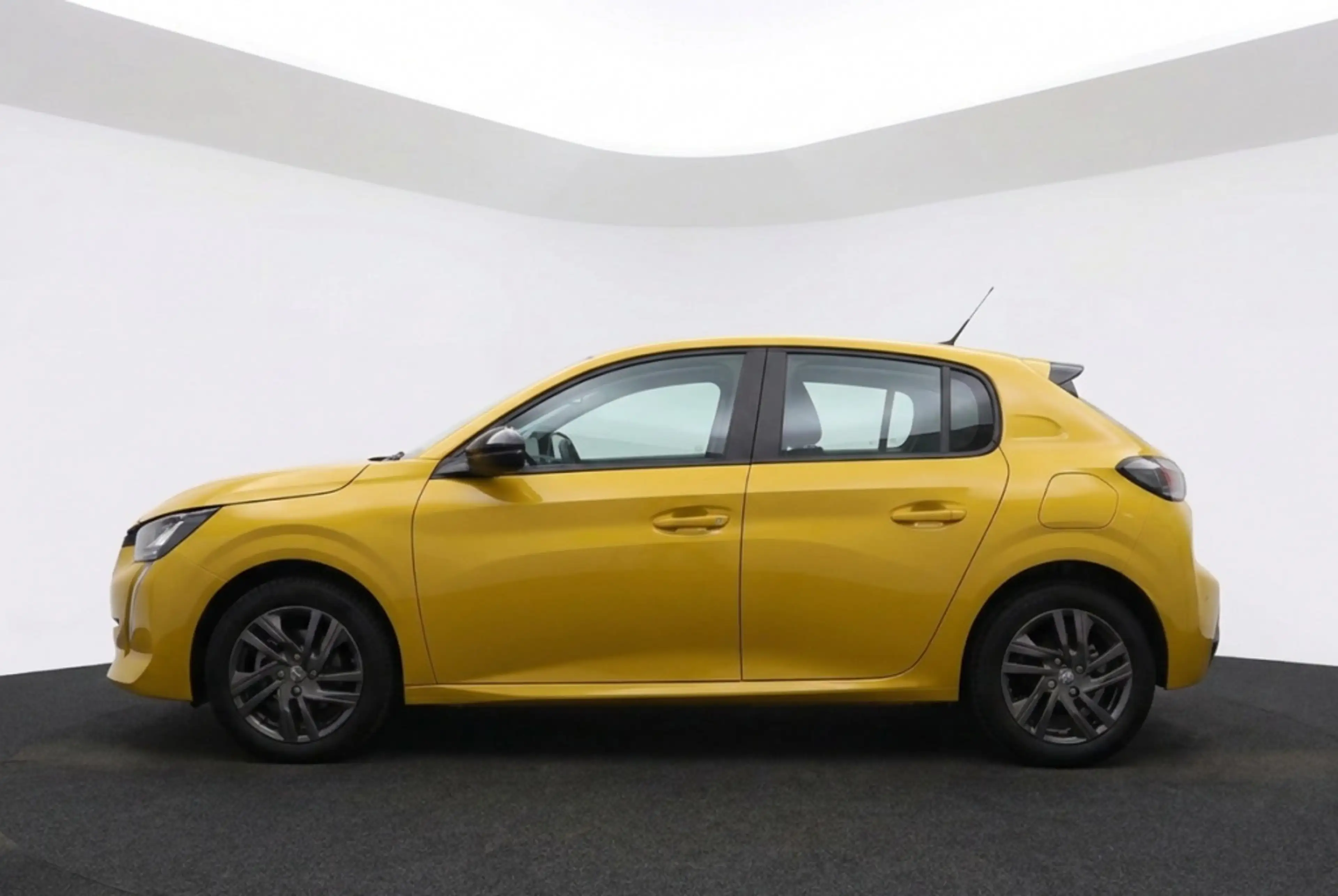 Peugeot 208 1.2 PT Allure Stoelverwarming l Camera — photo 2