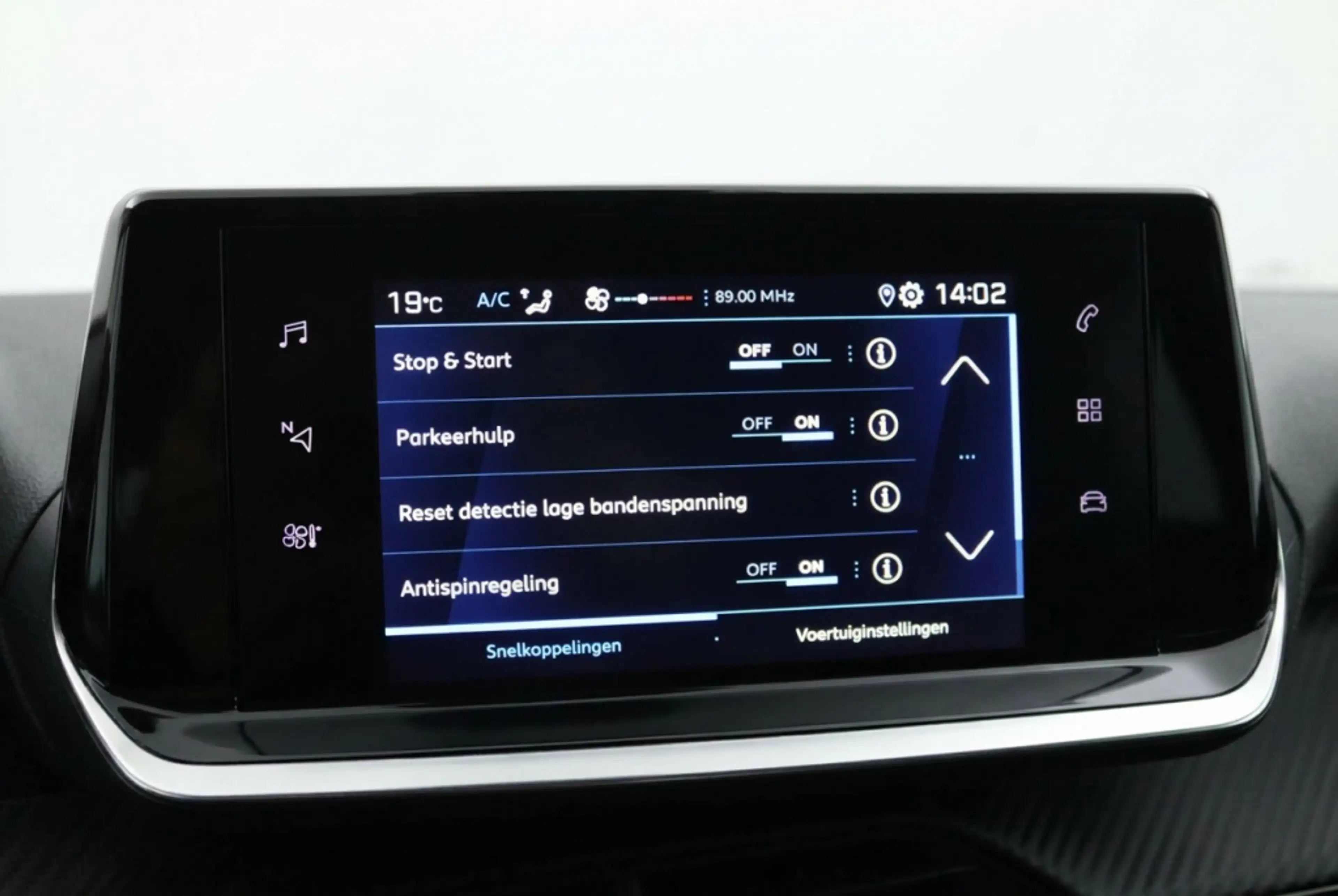 Peugeot 208 1.2 PT Allure Stoelverwarming l Camera — photo 17