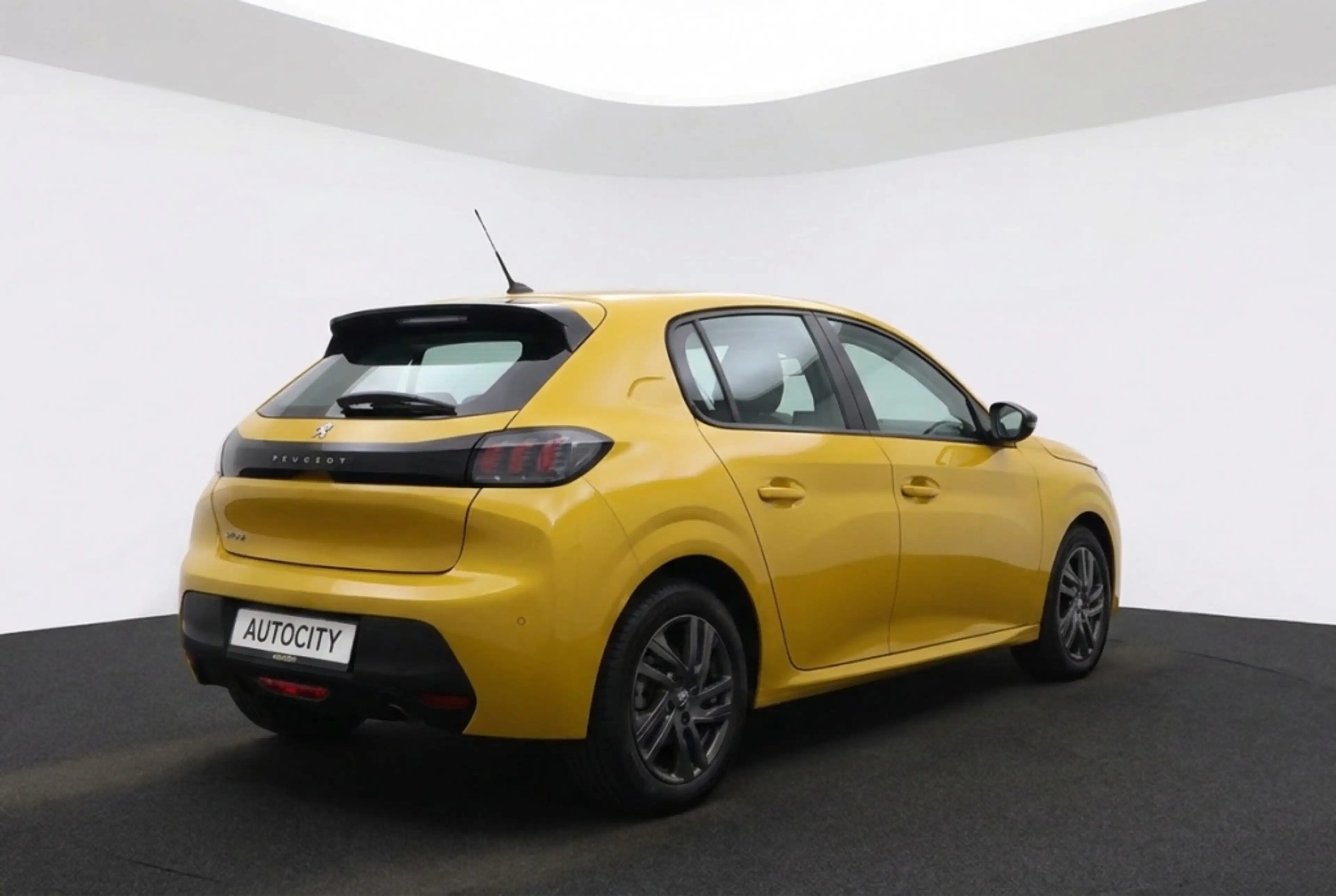 Peugeot 208 1.2 PT Allure Stoelverwarming l Camera — photo 3