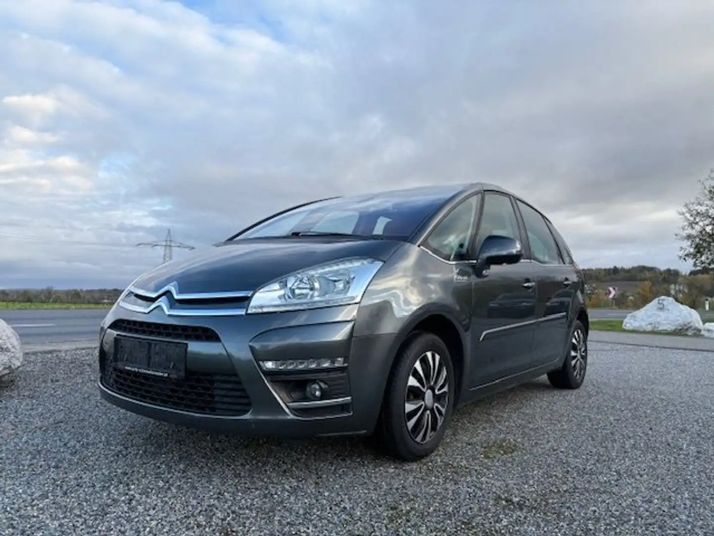 Citroen C4 Picasso Grau - 1