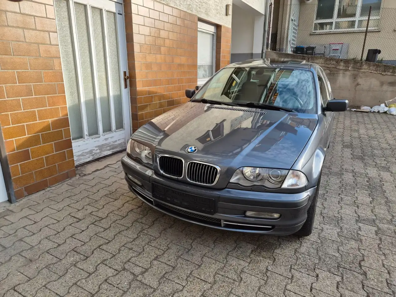 BMW 330 i / TÜV NEU / 2.Hand, foto 3