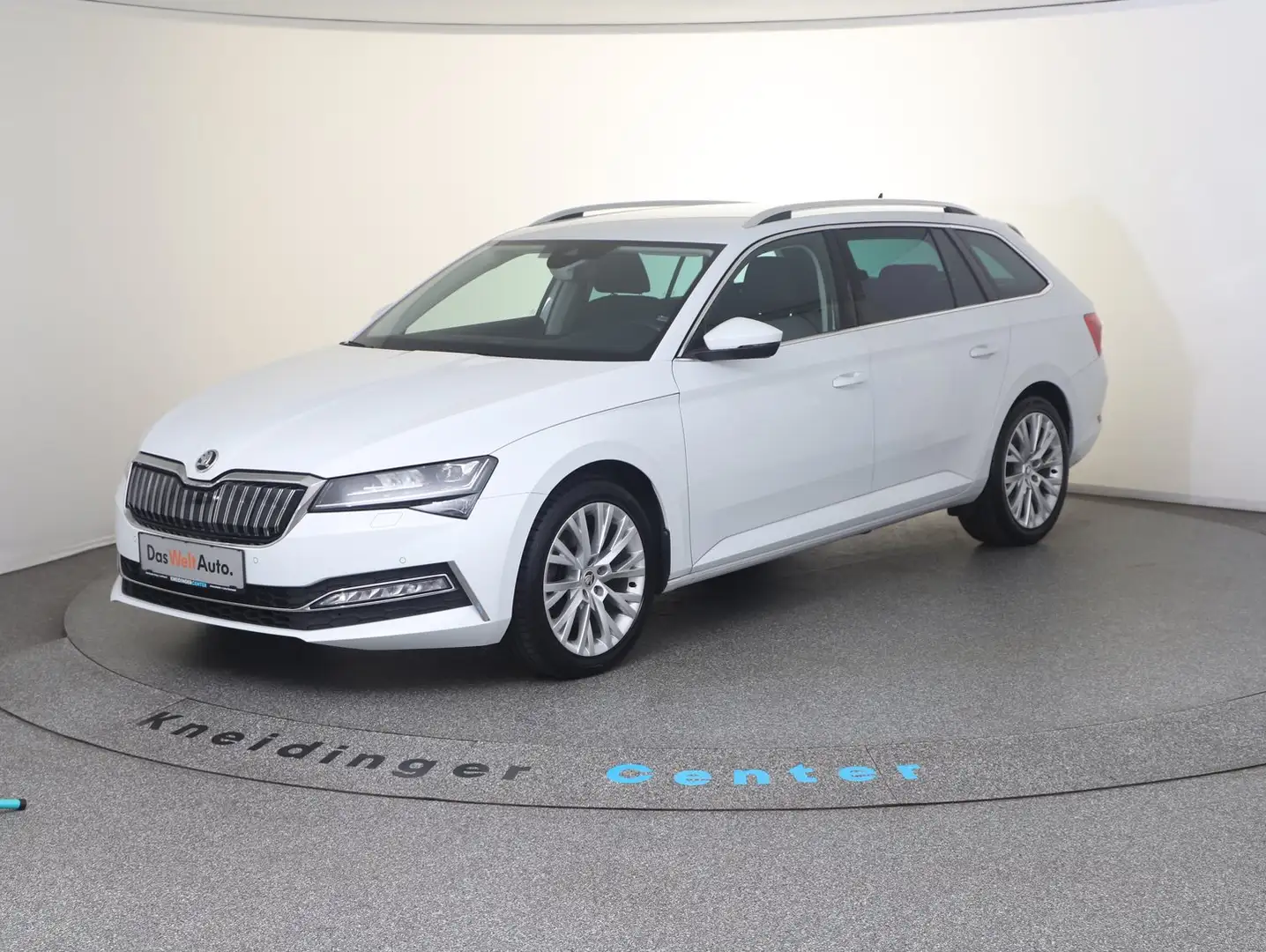 Skoda Superb iV Style DSG Weiß - 2