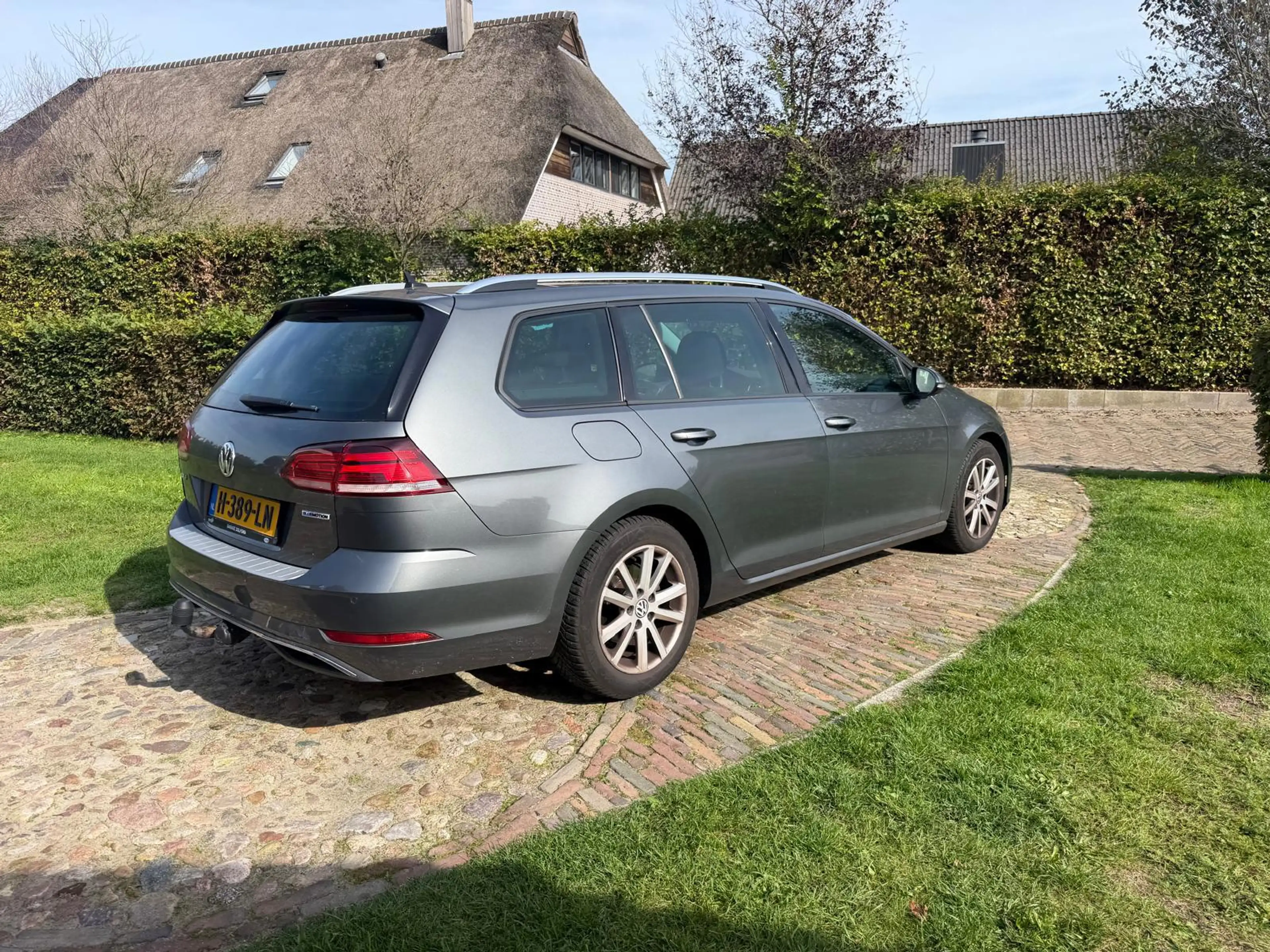 Volkswagen Golf Variant 1.5 TSI Highline -DSG-NAVI-LED-PDC-STOELVERW-TREKH — photo 4