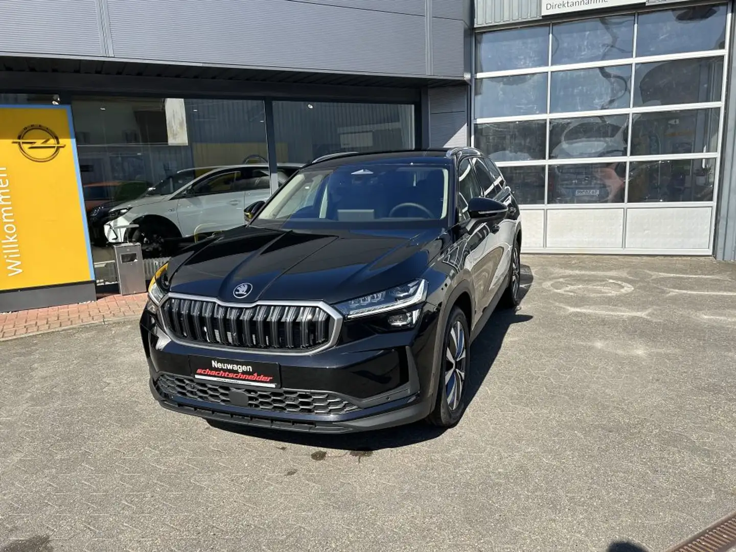 Skoda Kodiaq 2.0 TDI 4x4 DSG Selection+AHZV+MatrixLED Schwarz - 2