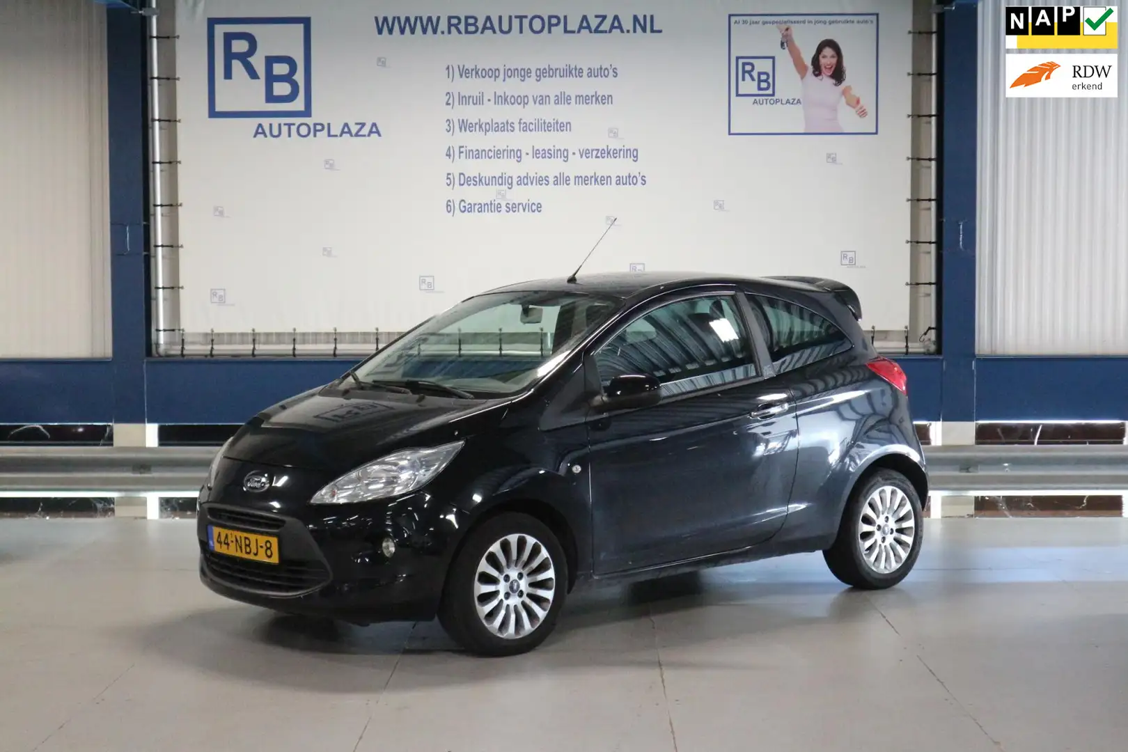 Ford Ka/Ka+ 1.2 Titanium X / AIRCO / APK 2026 ! ! ! ! Zwart - 1