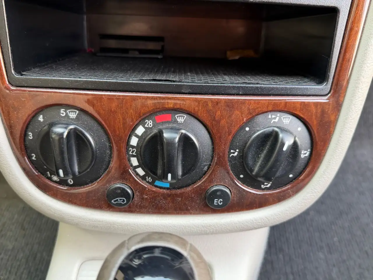 Mercedes-Benz A 160 ELEGANCE Lang Automatik PDC, foto 12