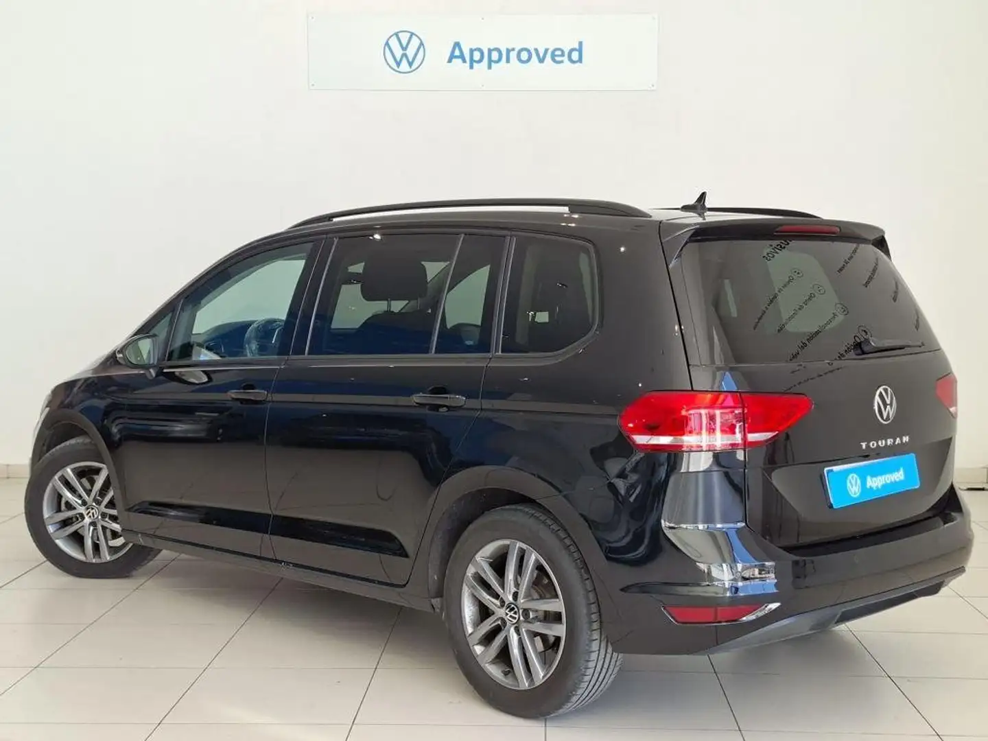 Volkswagen Touran 1.5 TSI Más DSG7 110kW Negro - 2